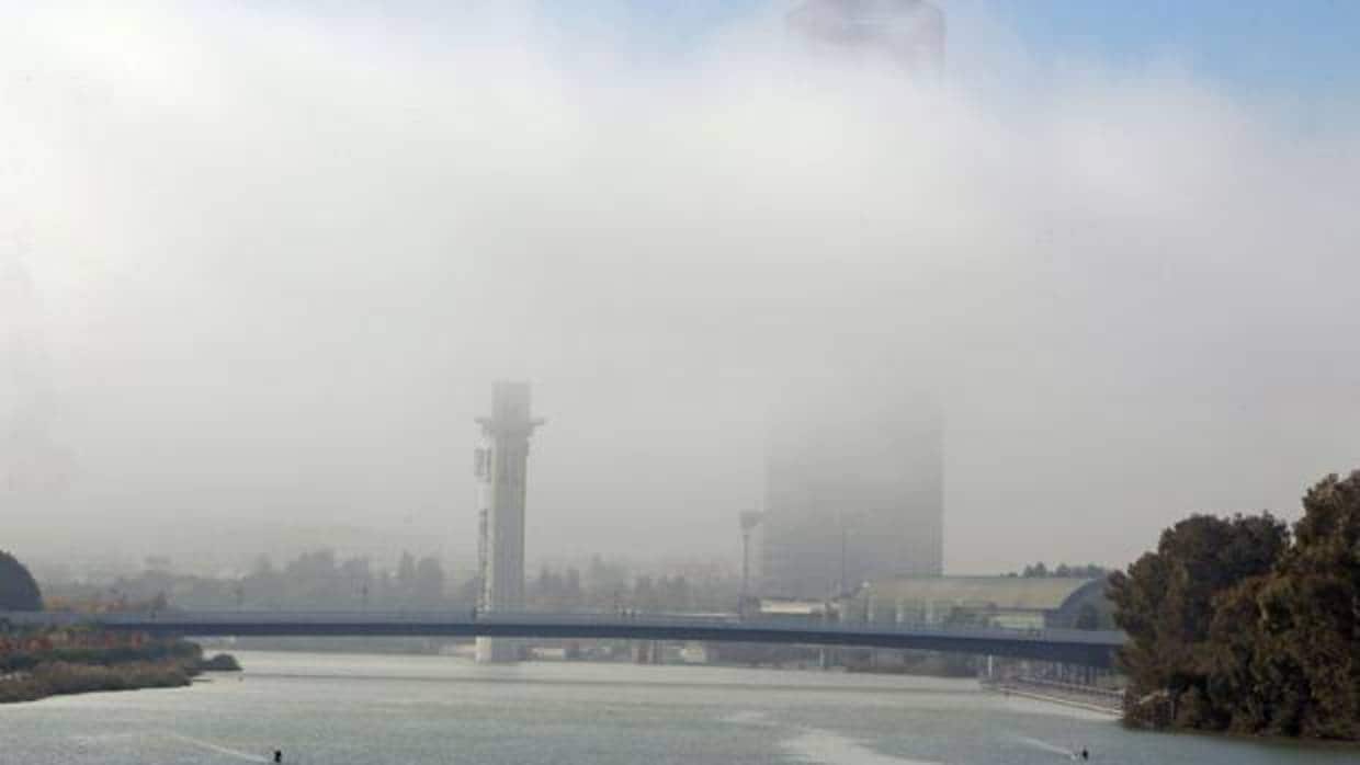 El tráfico aéreo desde Sevilla se restableció una vez pasada la niebla