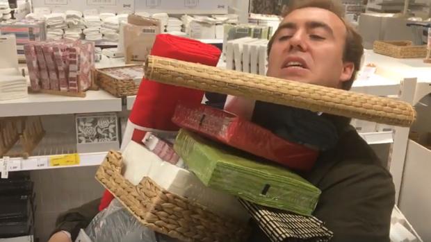 Las divertidas andanzas de una pareja de Sevilla en IKEA