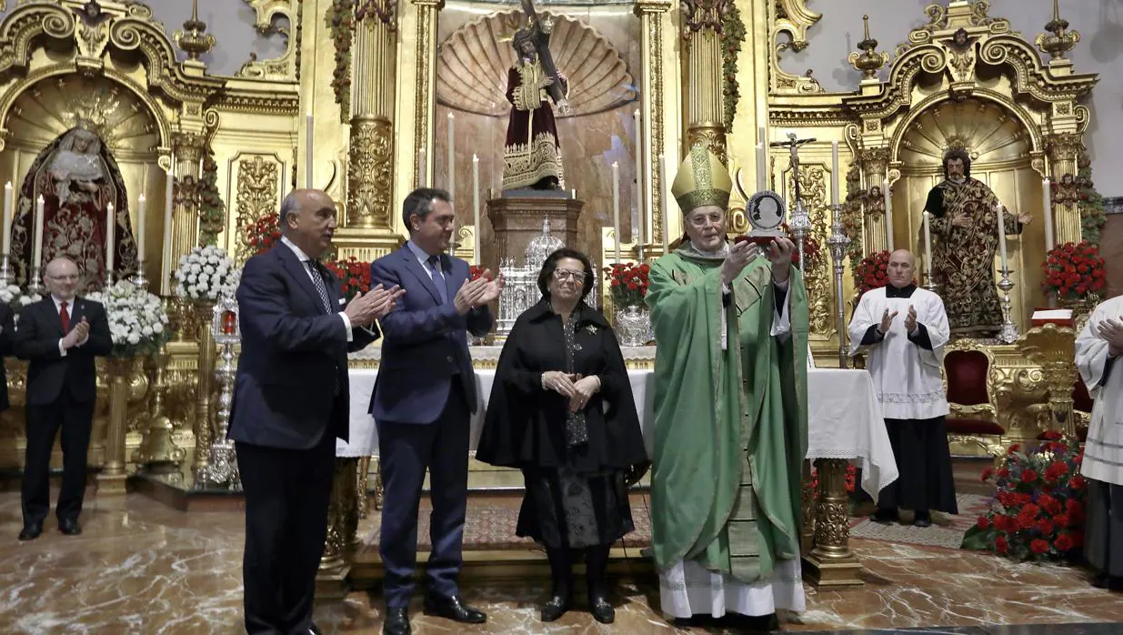 El cardenal y arzobispo emérito de Sevilla, Carlos Amigo Vallejo, recibe el galardón este sábado