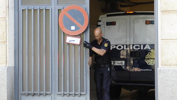 Un jurado popular enjuiciará al acusado de matar a un hotelero en el barrio de Santa Cruz