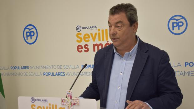 Espadas dejó sin gastar 3,7 millones en los distritos de Sevilla