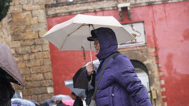 Tiempo en Sevilla: vuelven el frío y las lluvias