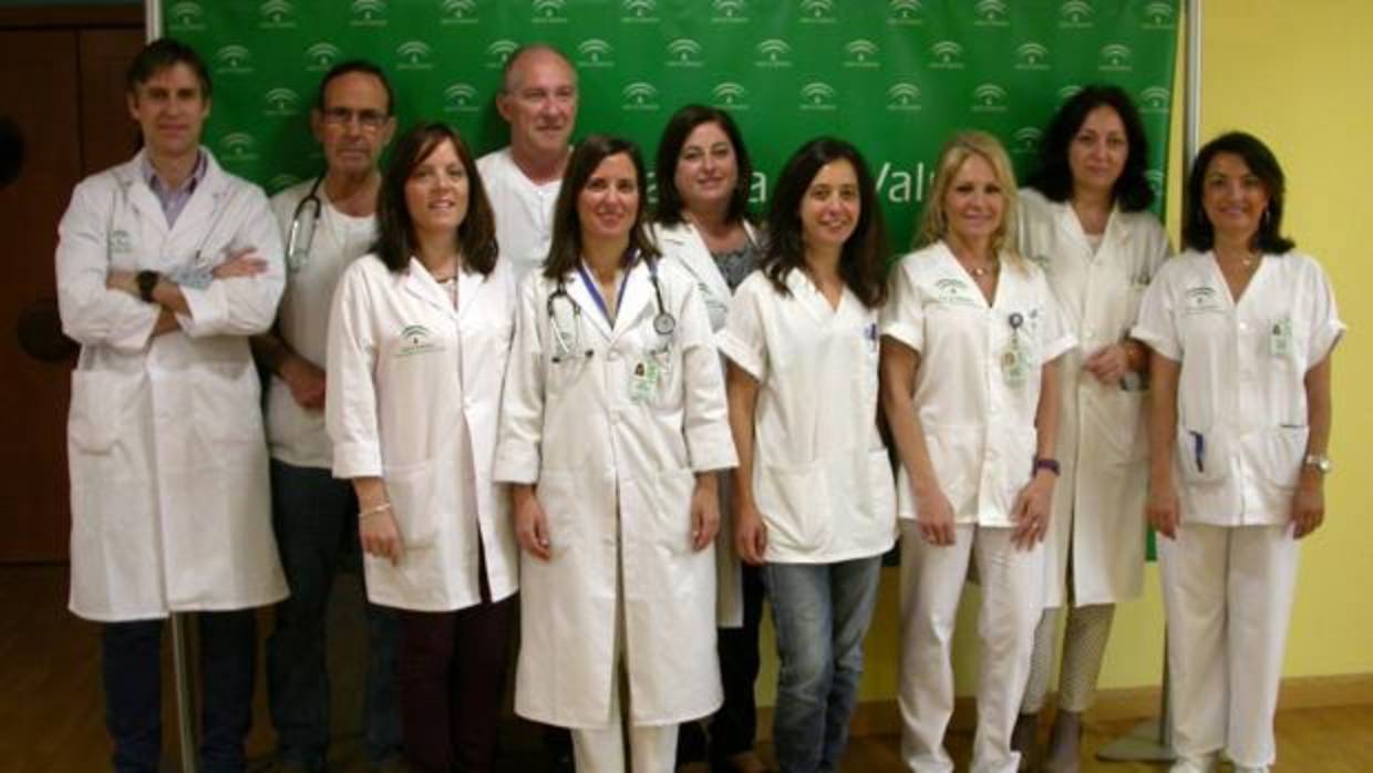 Equipo ELA del Valme formado por neurólogos, neumólogos, endocrinólogos, rehabilitadores, fisioterapeutas, enfermeras gestoras de casos y trabajadoras sociales