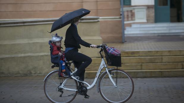 Tiempo en Sevilla: la lluvia y el viento continuarán una semana más por culpa de la borrasca «Felix»