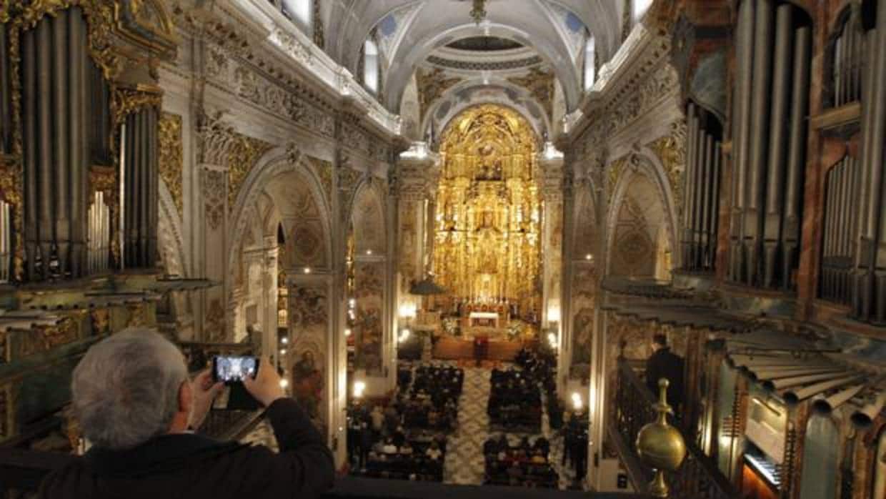 Inauguración de la iluminación de la parroquia de la Magadalena