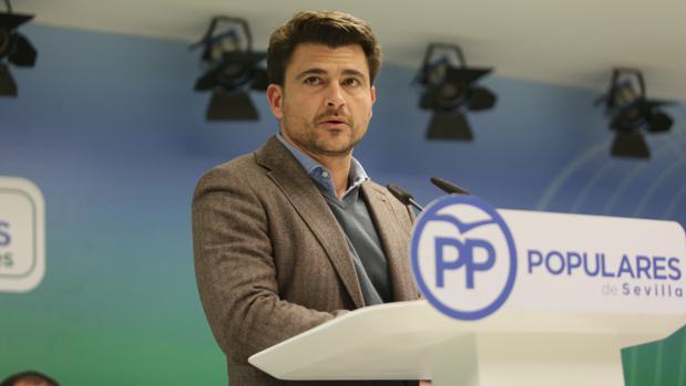 El PP elige a Beltrán Pérez como candidato a la Alcaldía de Sevilla