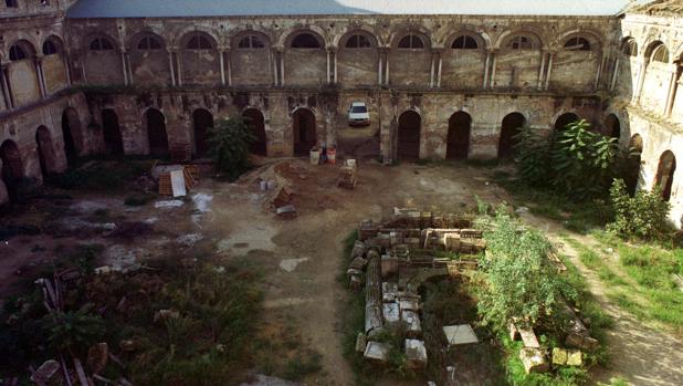 Cruz y Ortiz intentan por tercera vez construir un hotel en el convento de San Agustín