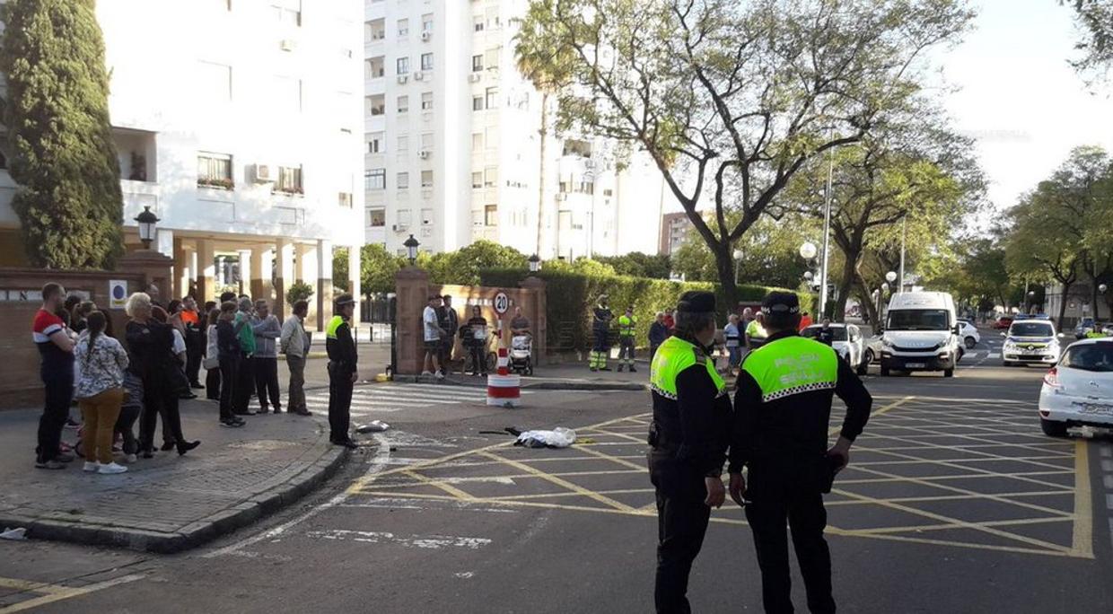 Agentes de la Policía Local, en el lugar del accidente