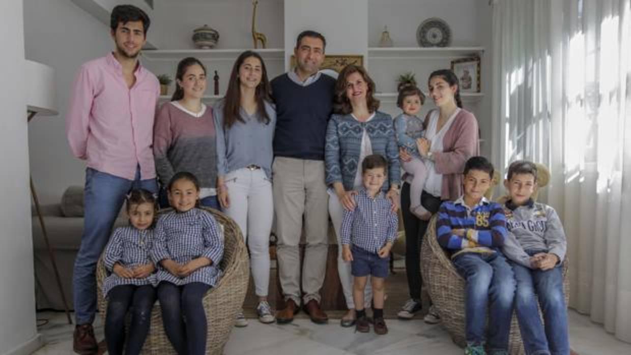 Imagen de la familia Martín-Calderer al completo