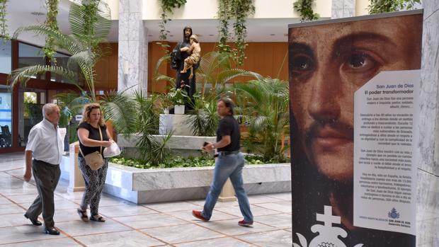 El hospital San Juan de Dios del Aljarafe desarrolla un diagnostico de problemas de retina por el móvil