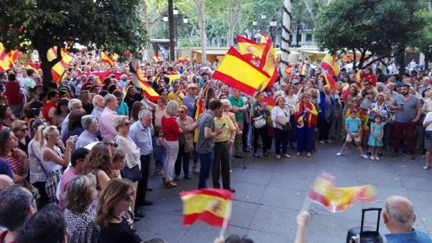 Vox reunió en Sevilla a unas 1.500 personas en defensa de la unidad de España