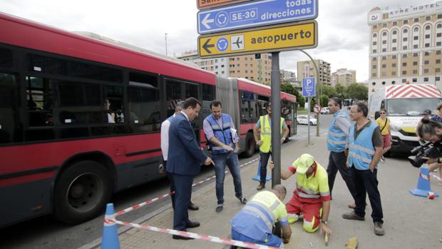 Sevilla renueva sus señales informativas para alejar el tráfico del Casco Histórico
