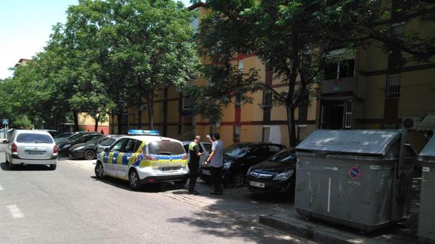 Atropellada una niña de 4 años por un turismo en la avenida Cruz del Sur de Sevilla