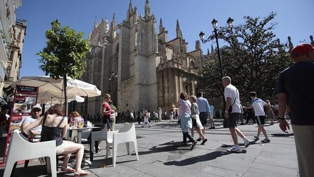 El tiempo en Sevilla: continúa el asentamiento del verano