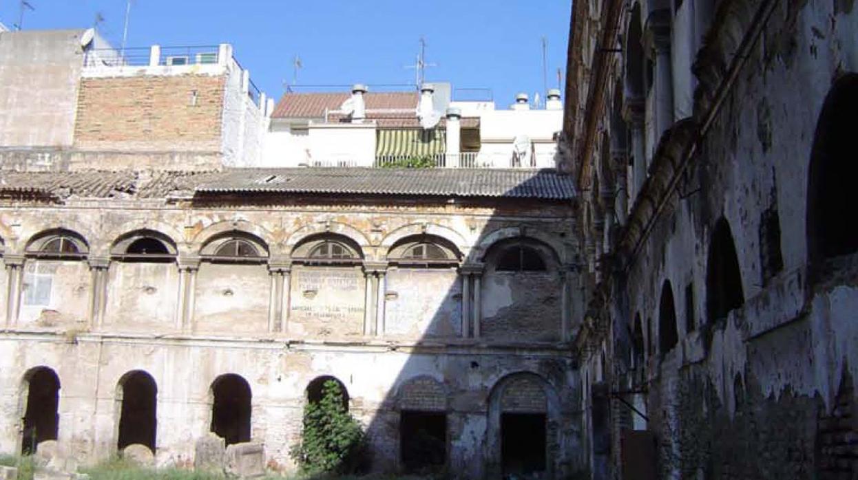 Claustro del antiguo convento agustino