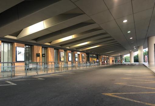 La estación de Santa Justa permanecía vacía desde última hora de la tarde