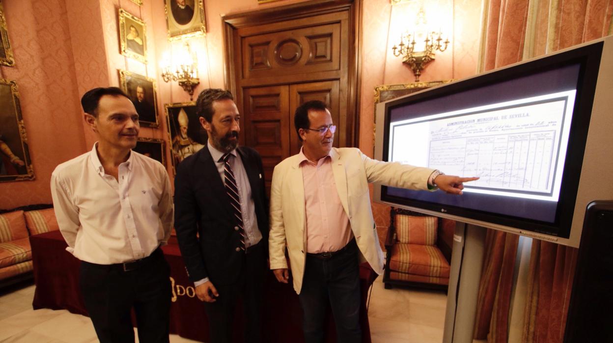 Francisco Javier Gutiérrez, José María Pedernal y Juan Carlos Cabrera, en la presentación de ayer