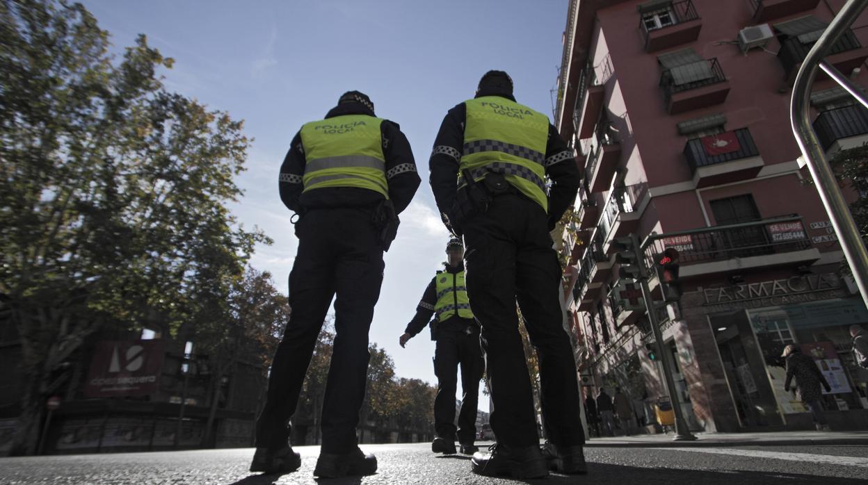 El alcalde de Sevilla reconoce que la ciudad necesita más policías