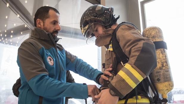 Convocan 23 nuevas plazas de bomberos en Sevilla capital