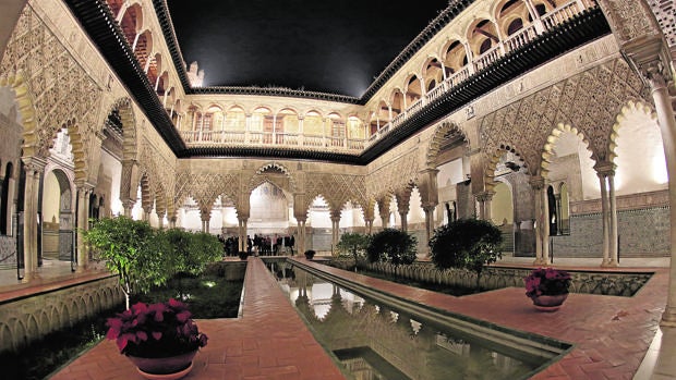 El Alcázar desautoriza a Muñoz y aclara que sólo se gastará su dinero en patrimonio de Sevilla