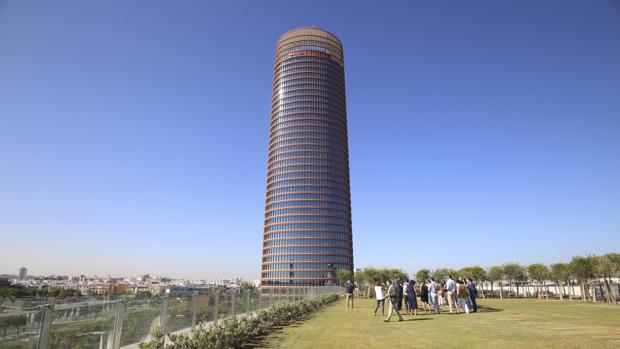 El rascacielos Torre Sevilla alquila a Everis la última planta que le quedada libre