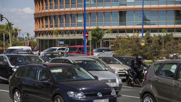 El Ayuntamiento destaca la ausencia de atascos en los accesos a la zona comercial de Torre Sevilla