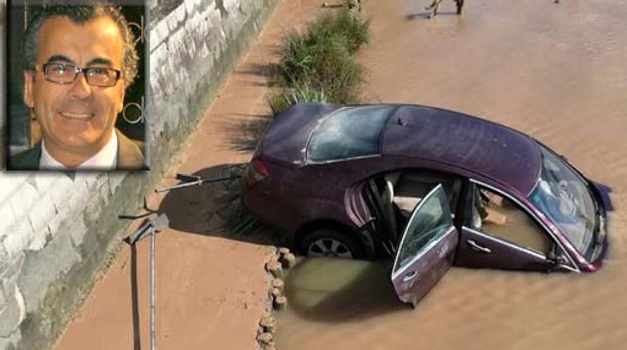 El vehículo quedó clavado de la zona delantera lo que impidió que se hundiera