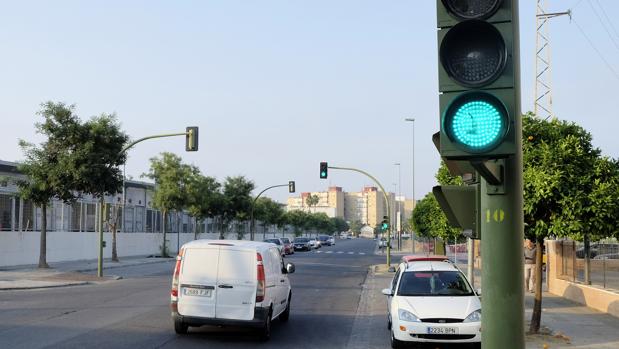 Roban un rolex de 24.000 euros a un sevillano mediante «el abrazo cariñoso»