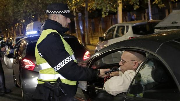 Bajan los conductores ebrios en Sevilla: sólo el 3 por ciento da positivo mientras circula por la ciudad