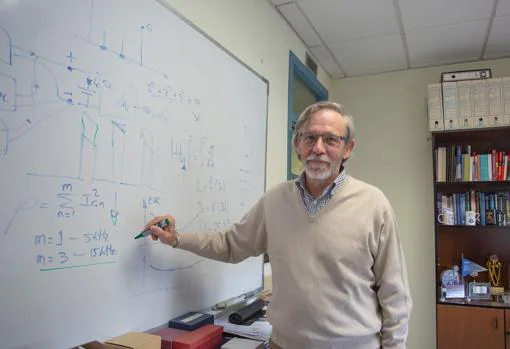 El investigador Leopoldo García Franquelo es uno de los más citados a nivel mundial en el área de ingeniería