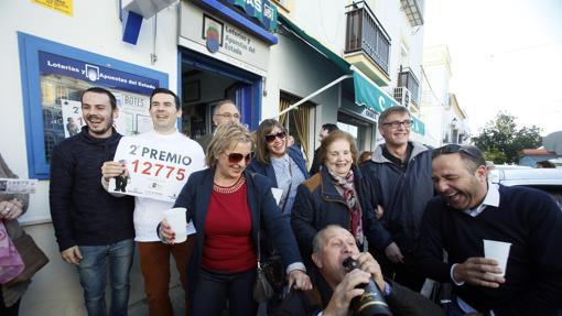 Celebración del segundo premio del Gordo de Navidad en Osuna