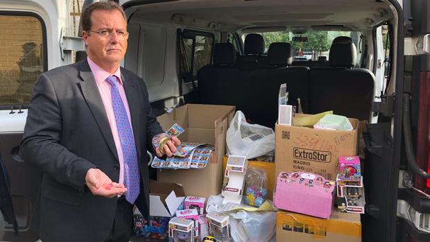 Cinco detenidos en Sevilla por vender artículos falsificados, algunos de grave peligro para los niños