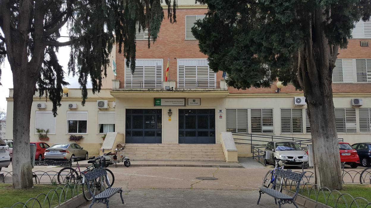 Fachada del Instituto Herrera