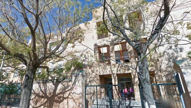 El robo del cableado de cobre deja sin luz la delegación de Educación en Sevilla