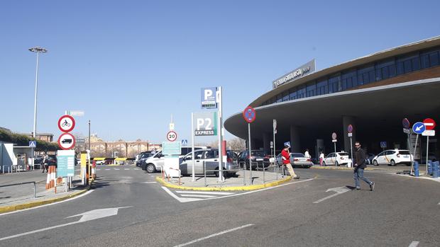 Adif y el Ayuntamiento de Sevilla pactan la reforma de todo el entorno de la estación de Santa Justa