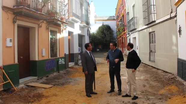 La reurbanización de la calle Enrique el Cojo supondrá una inversión de unos 90.000 euros