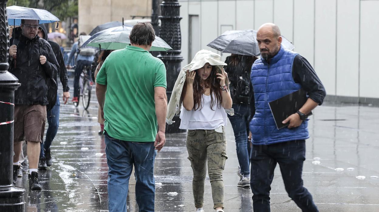 El accidente se ha producido cuando las lluvias han arreciado sobre la capital