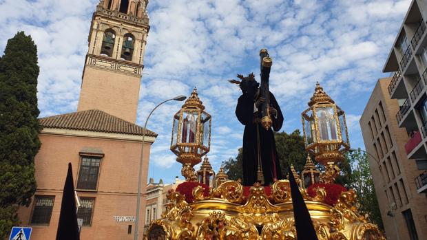 Semana Santa de Sevilla en Directo: las procesiones del Domingo de Ramos en la Catedral