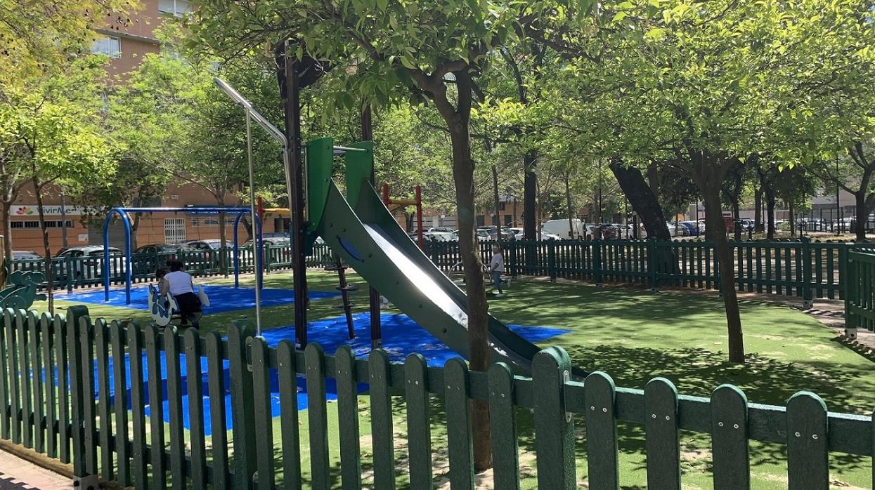 Parque infantil reformado en la barriada de Santa Ana (Triana) por 25.000 euros