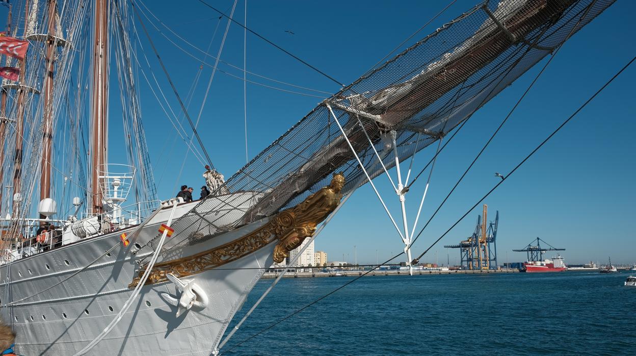 El mascarón de proa del Juan Sebastián Elcano