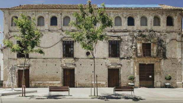 El increíble cambio de Casa Surga: de edificio abandonado a centro cultural