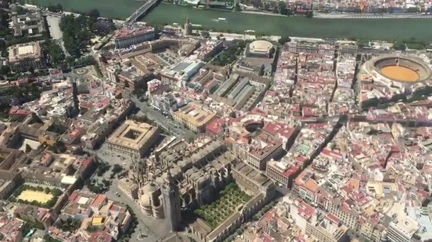 Así se ve Sevilla desde los aviones de las Fuerzas Armadas