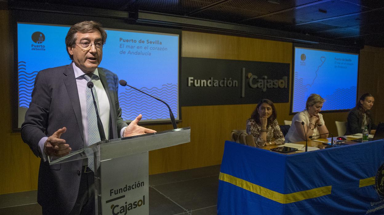 El presidente de la Autoridad Portuaria de Sevilla, Rafael Carmona, clausura el XXXIII Congreso anual de la Academia Europea de Direccion y Economia de la Empresa