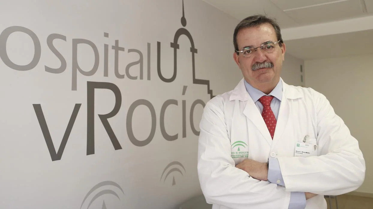 Manuel Molina en el hospital Virgen del Rocio