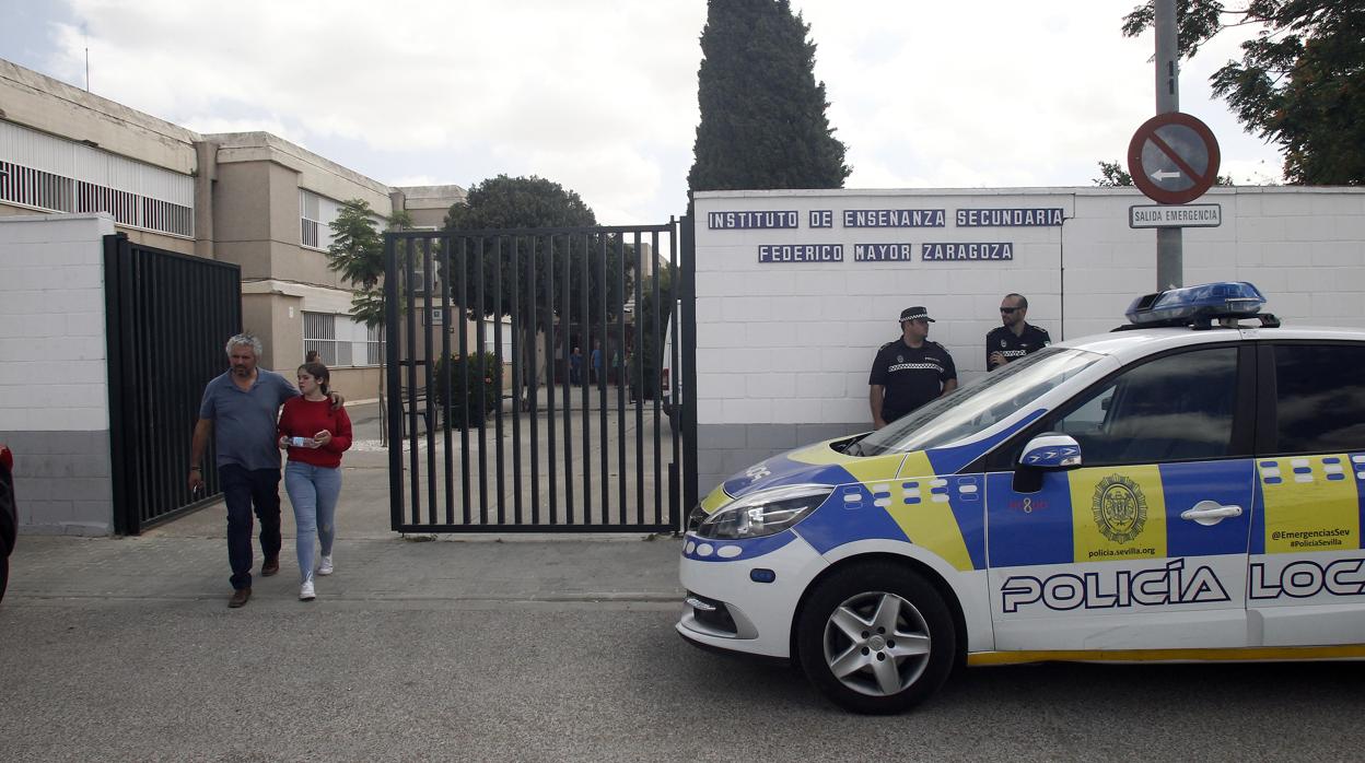 «Fue una imprudencia realizar el experimento químico con el pelo suelto»