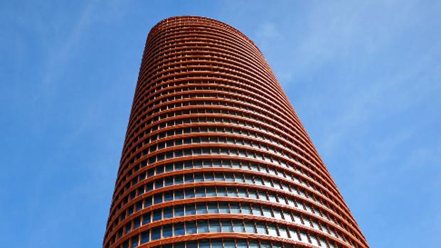 Condiciones adversas y mucha coordinación: cómo se trabajó la seguridad de Torre Sevilla