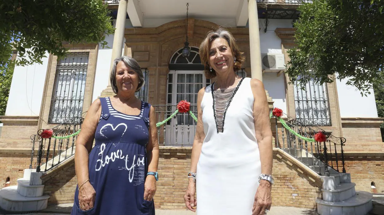 Esperanza Planas y María Jesús Salado en el Trébol