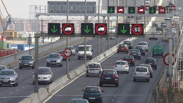 Esta noche se cortan cuatro kilómetros de la SE-30 durante ocho horas en sentido Cádiz