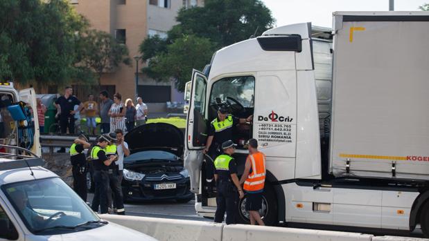 Pasa a disposición judicial el conductor del camión del choque de la Ronda Urbana Norte