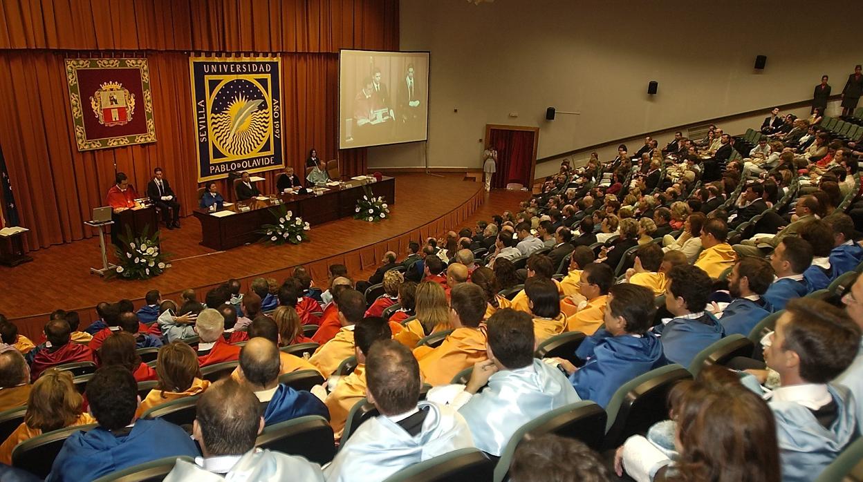 Salón de actos de la Universidad Pablo de Olavide